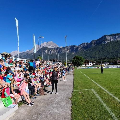 Tribüne