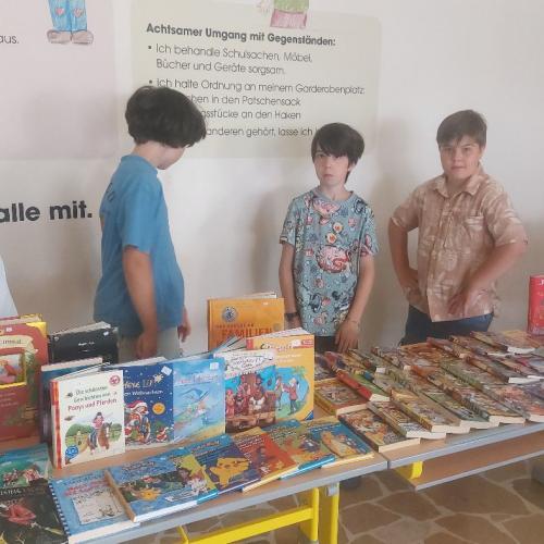 Spiele und Bücher